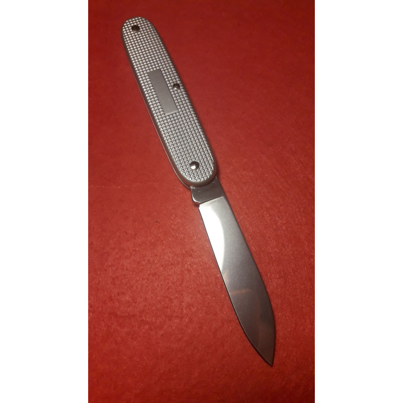 VICTORINOX NAVAJA MULTI-USOS PIONEER ALOX X SILVER – RAMON UTSET 1894 S.L.